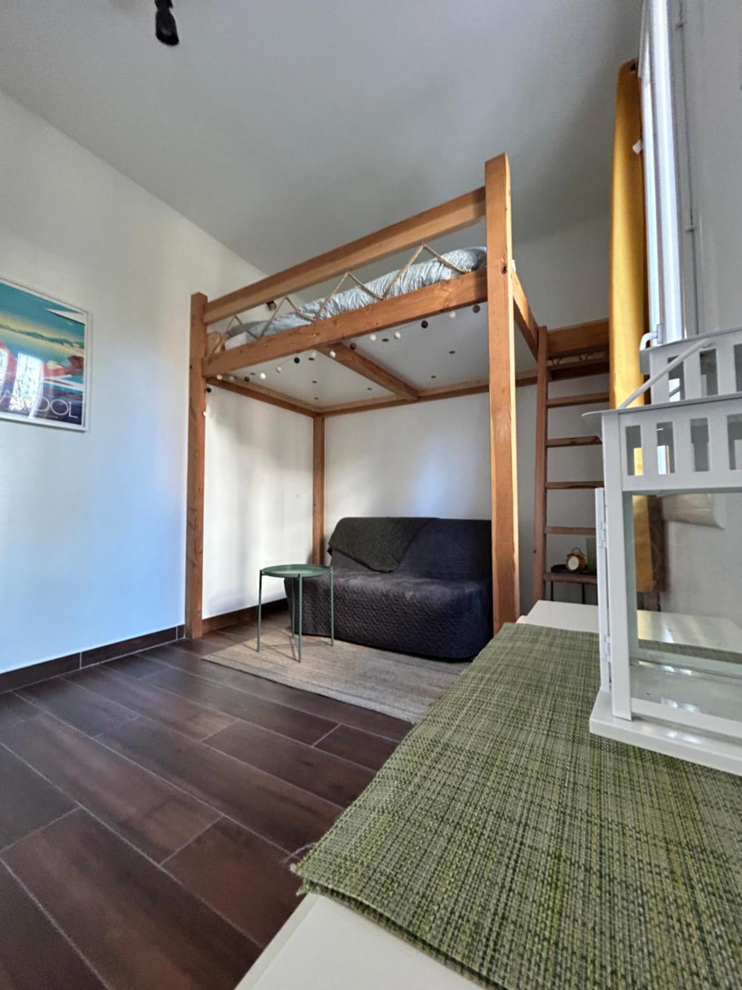 Agreable Studio Renove Avec Place De Parking บ็องโดล ภายนอก รูปภาพ